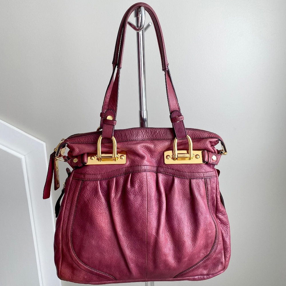 b. makowsky large shoulder bag in burgundy/pink leather